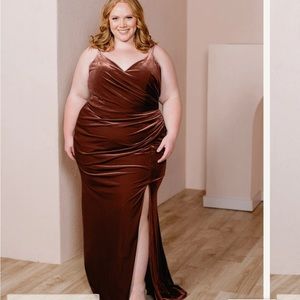 Rory Terracotta Velvet- Size 16